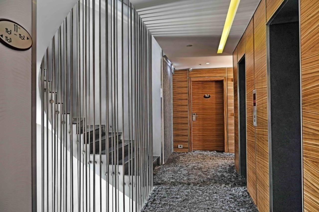 Warwick Stone 55 Hotel Beirut Exterior foto